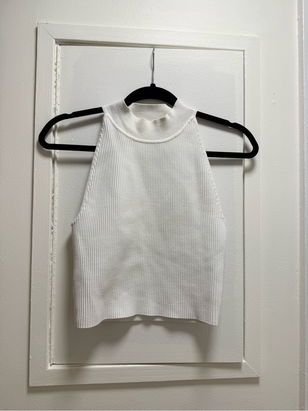 Aritzia White Ribbed Mock Neck Crop Tank